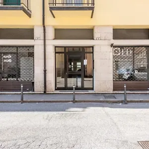 Es - Essential Solution & Emotion Stories , Verona Italia